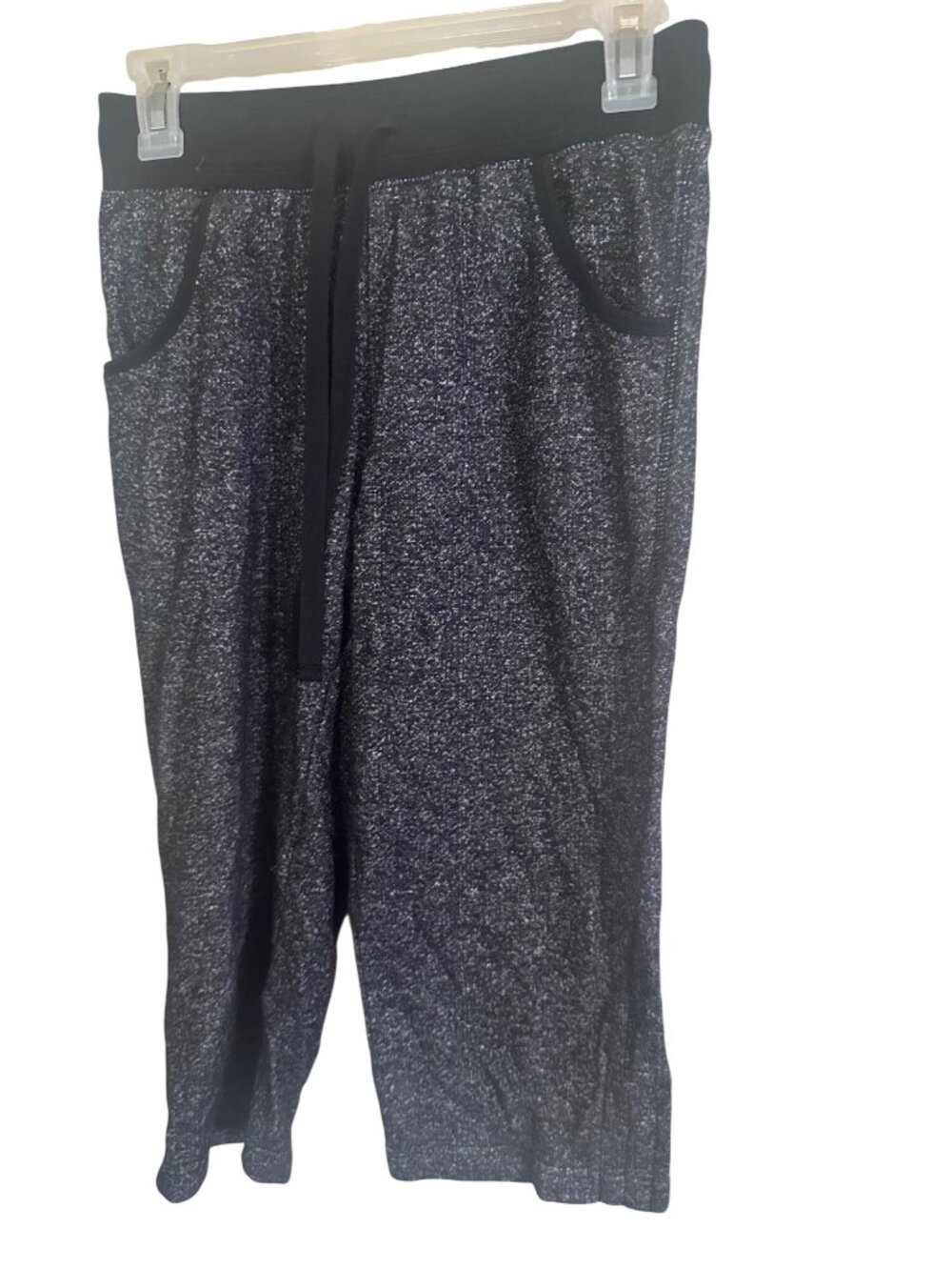 Bobbie Brooks Ladies black and gray drawstring cropped sweat pants size M
